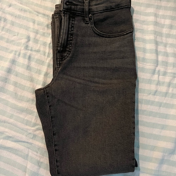 Washed black Everlane jeans in EUC - Picture 5 of 5